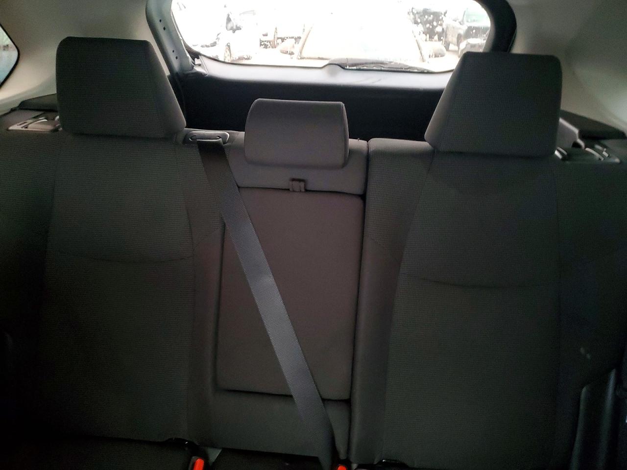 2019 TOYOTA RAV4 LE photo 17
