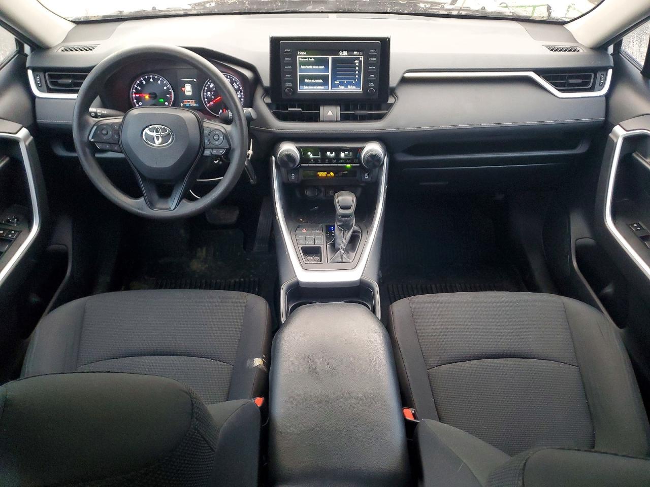 2019 TOYOTA RAV4 LE photo 15