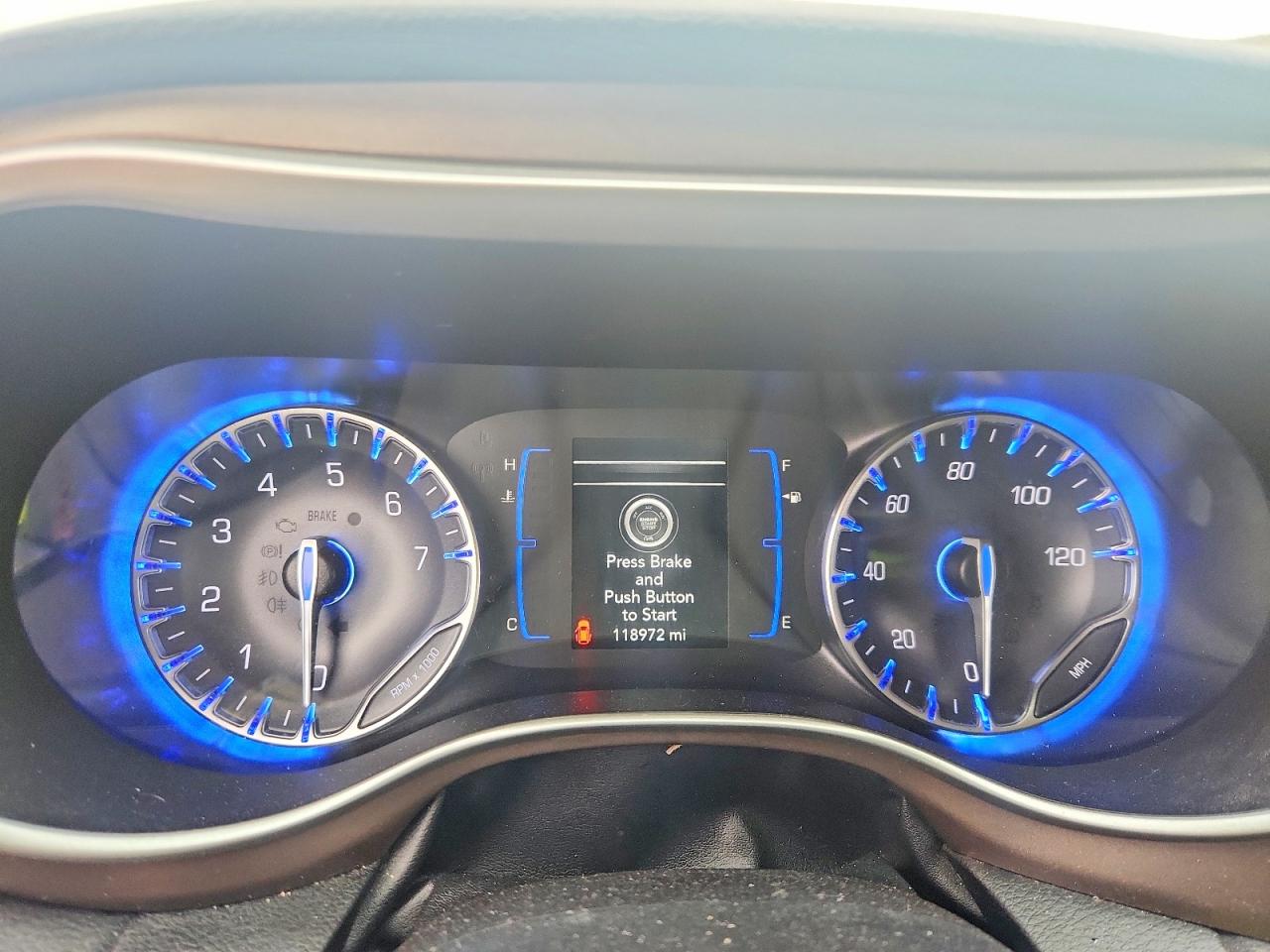2019 CHRYSLER PACIFICA TOURING L photo 9