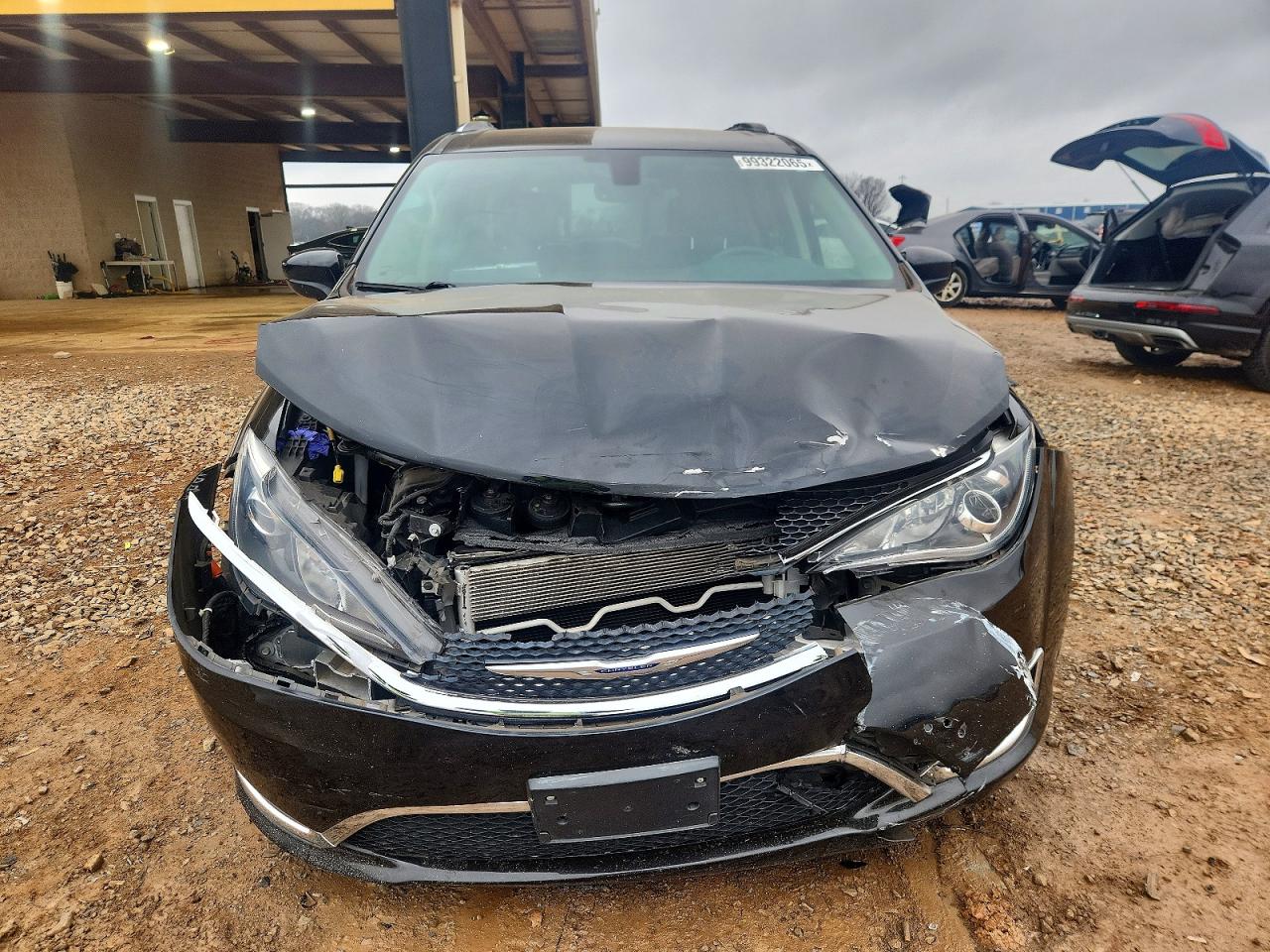 2019 CHRYSLER PACIFICA TOURING L photo 5