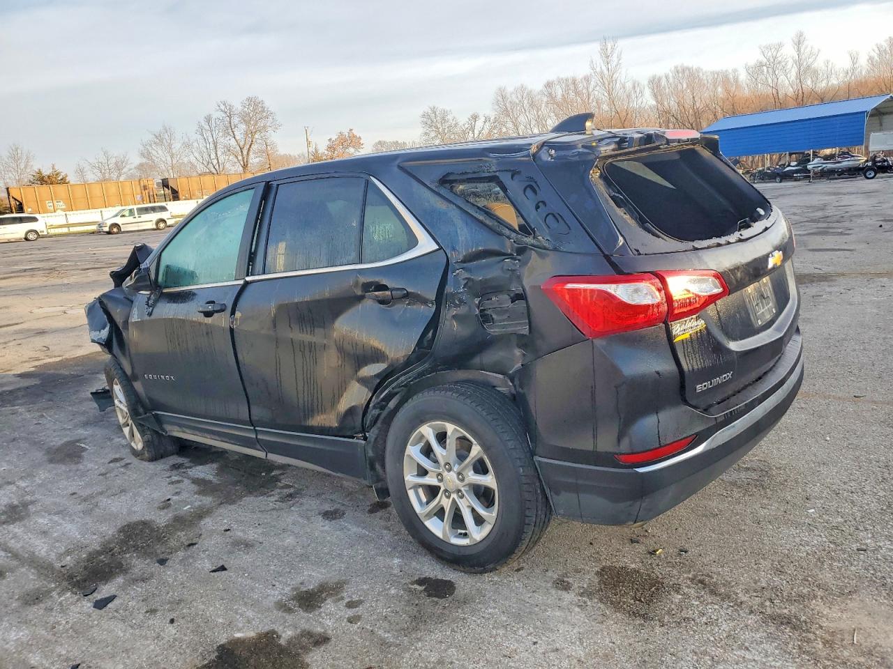 2021 CHEVROLET EQUINOX LT photo 2