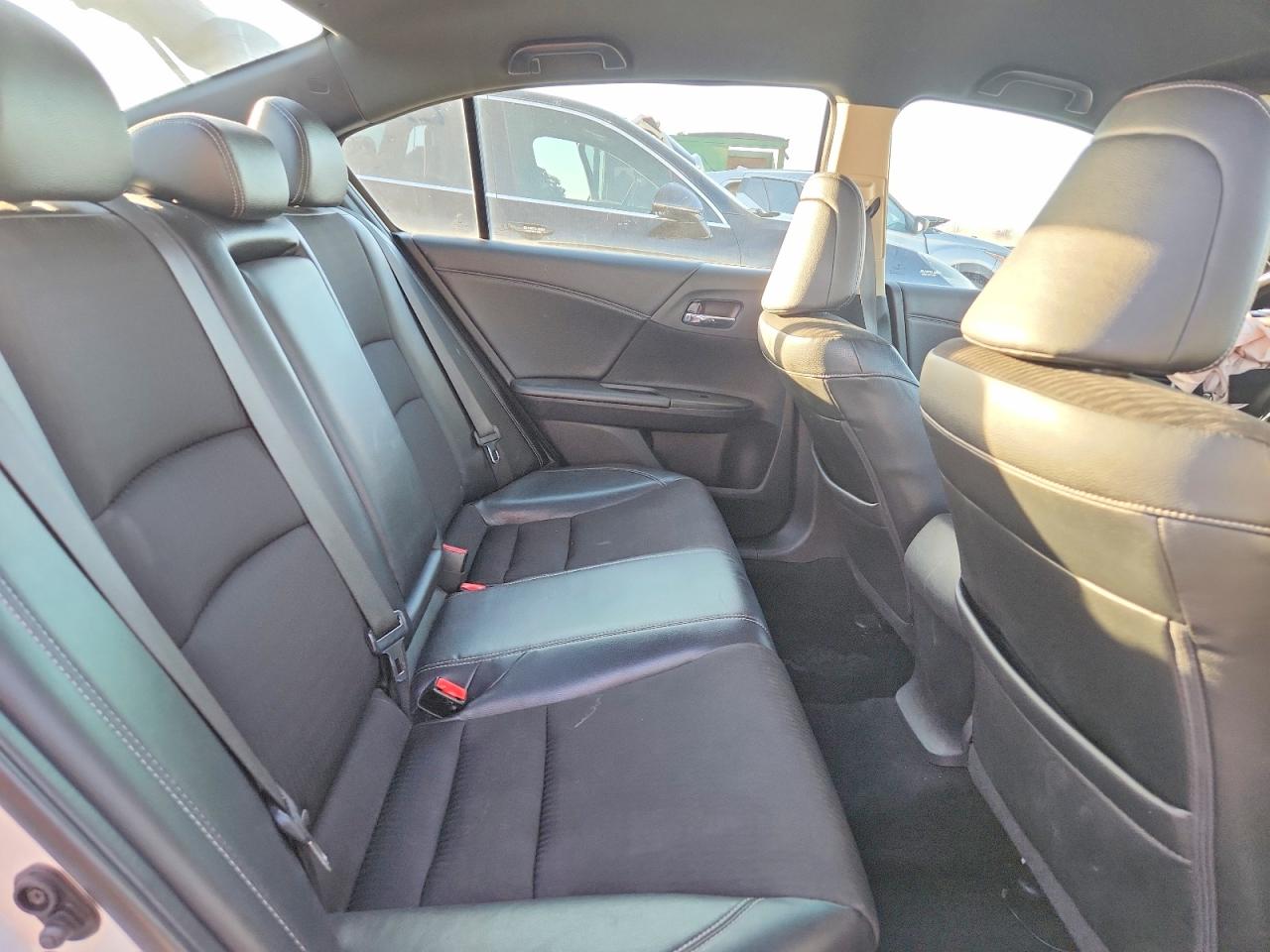 2017 HONDA ACCORD SPORT photo 28