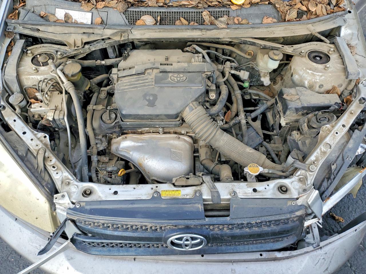 2004 TOYOTA RAV4 photo 11