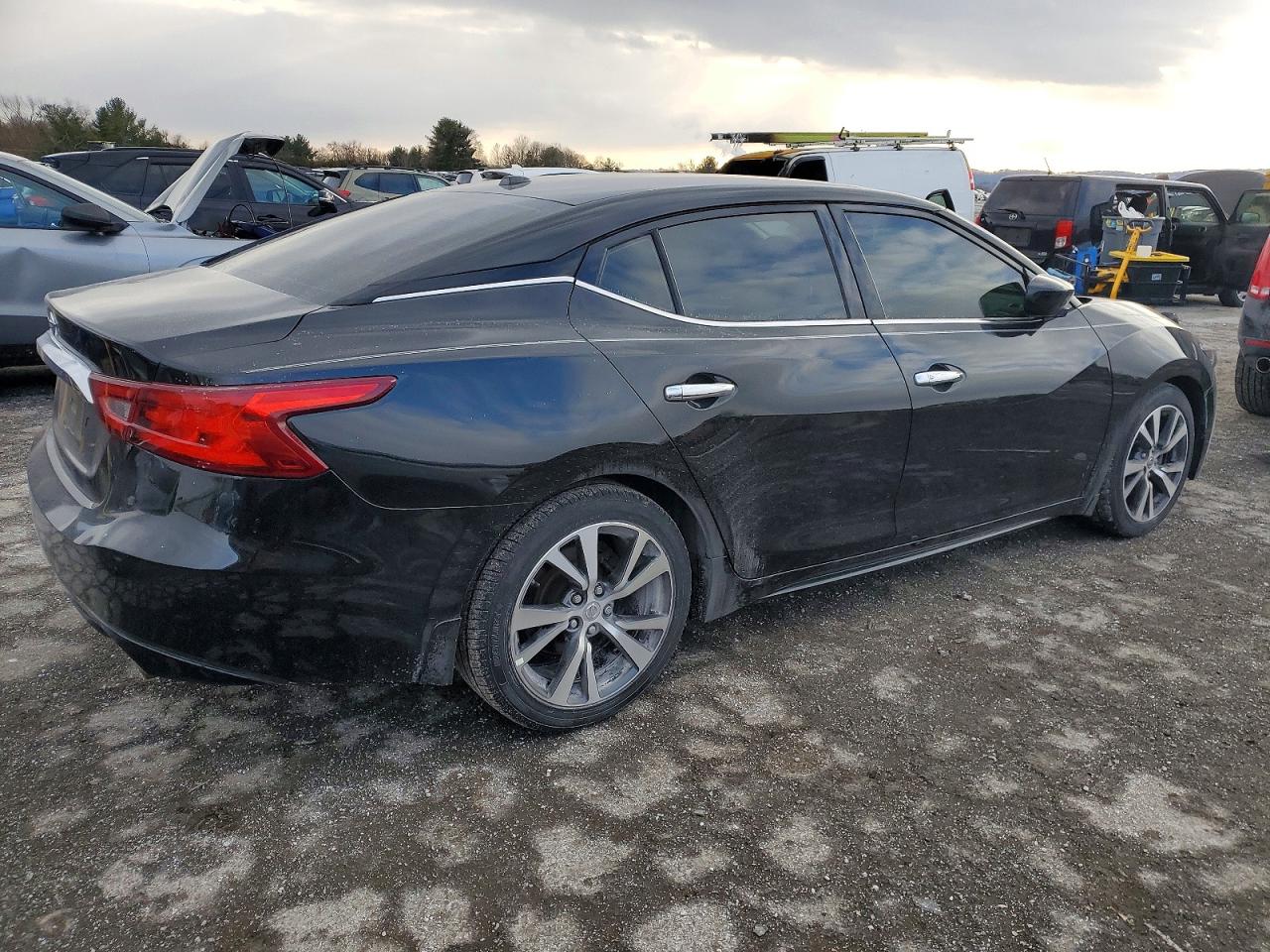 2017 NISSAN MAXIMA 3.5S photo 3