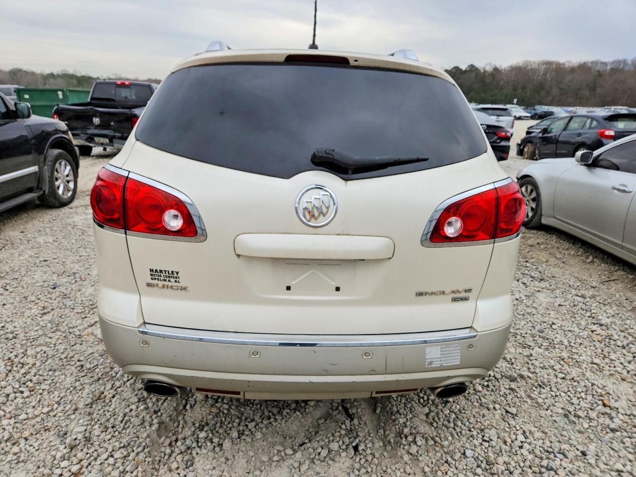 2010 BUICK ENCLAVE CXL photo 6