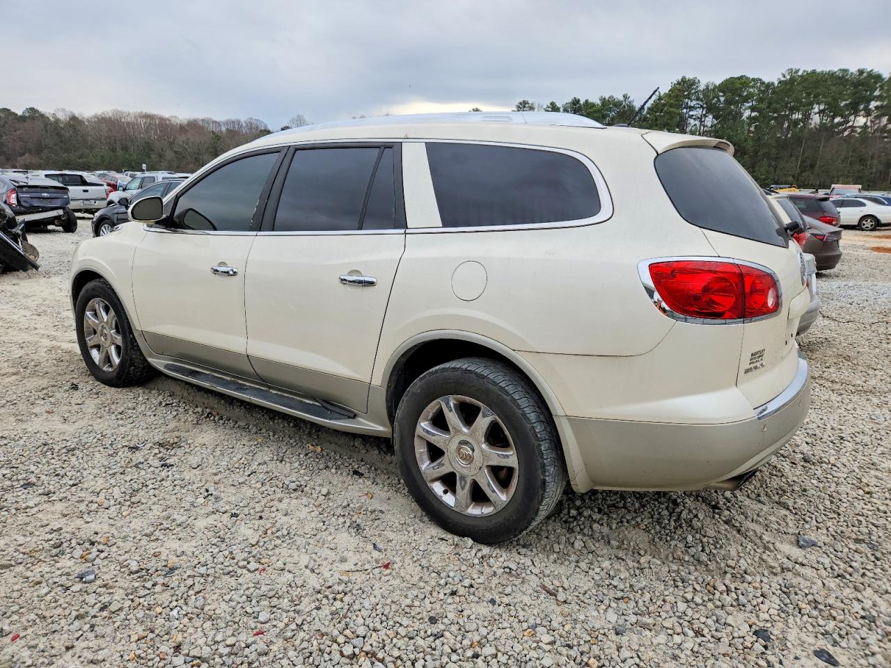 2010 BUICK ENCLAVE CXL photo 2