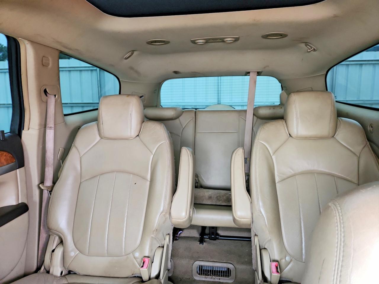 2010 BUICK ENCLAVE CXL photo 10