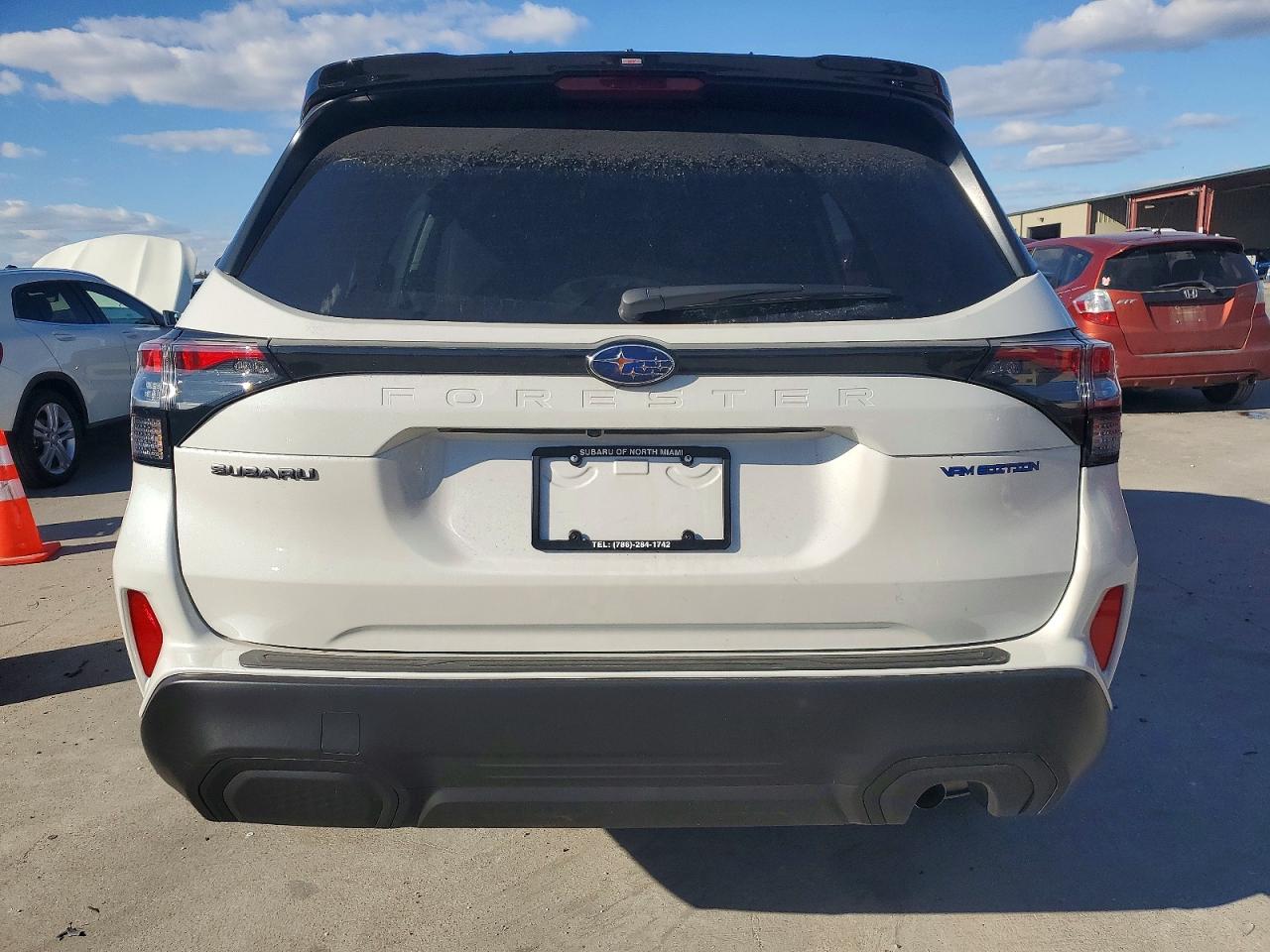 2025 SUBARU FORESTER PREMIUM photo 6