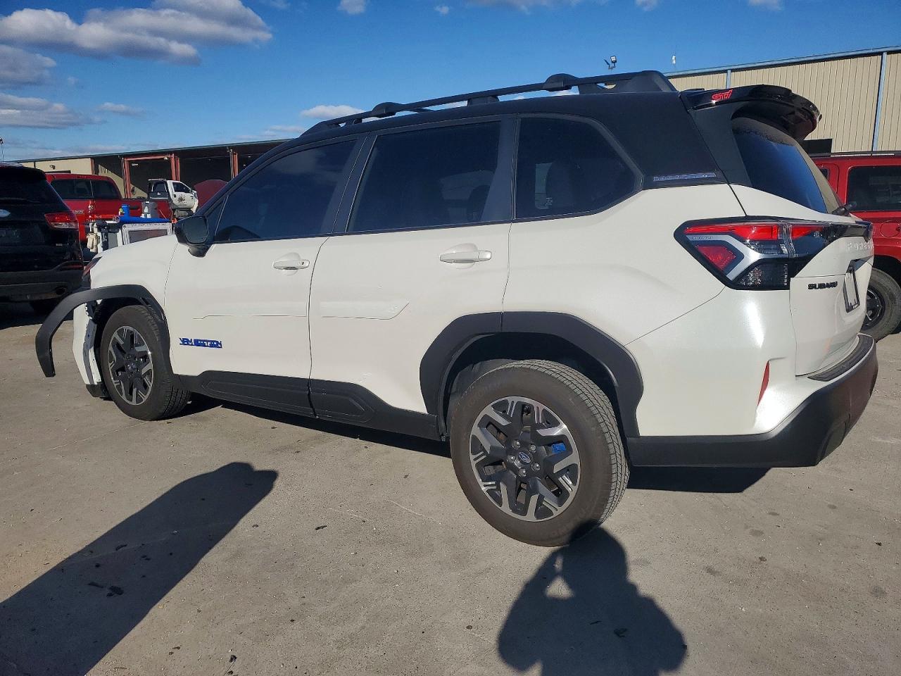 2025 SUBARU FORESTER PREMIUM photo 2