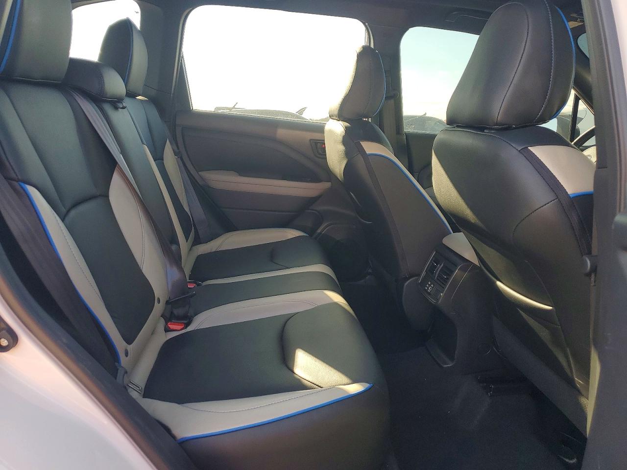 2025 SUBARU FORESTER PREMIUM photo 10