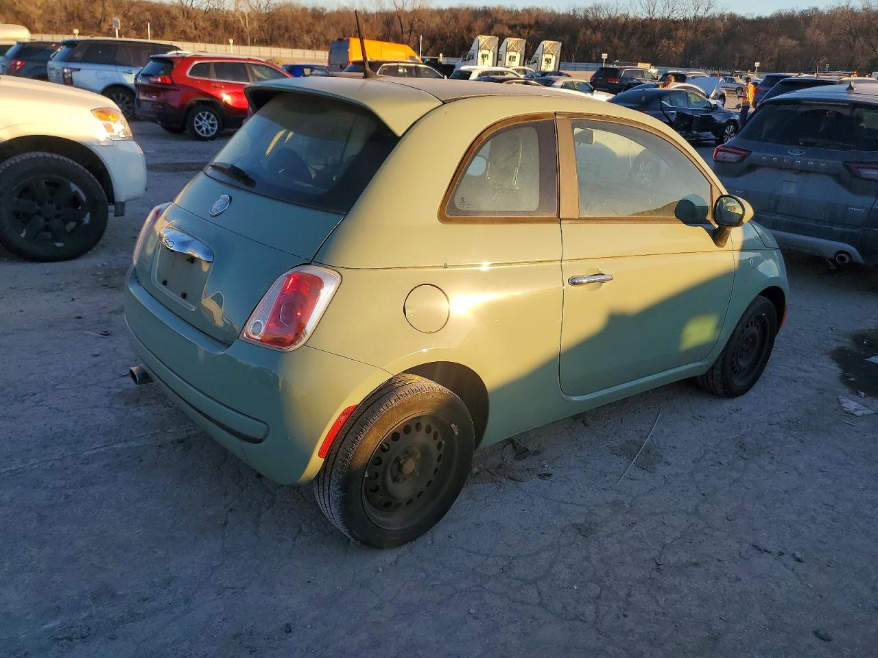 2013 FIAT 500 POP photo 3