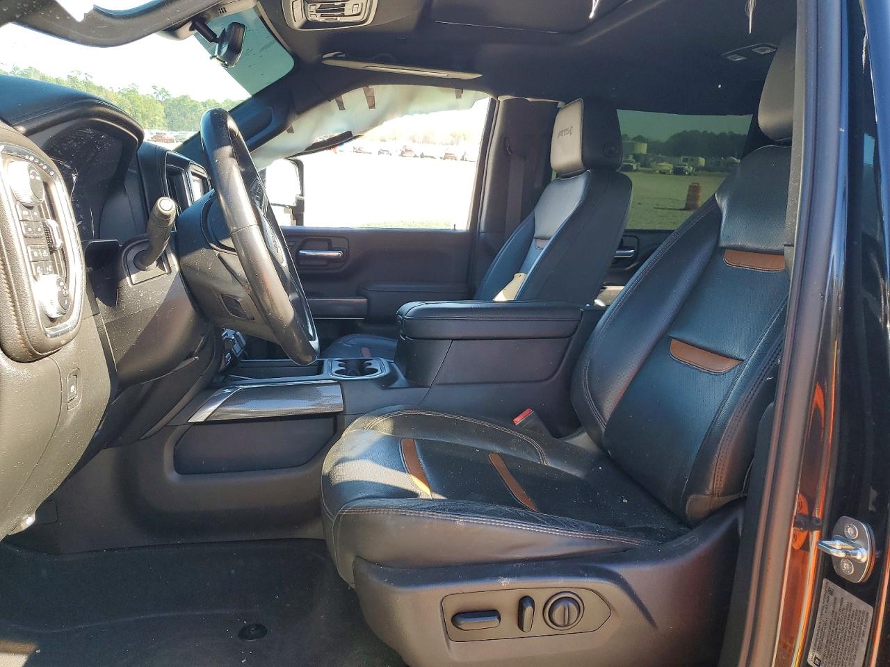 2020 GMC SIERRA K2500 AT4 photo 7