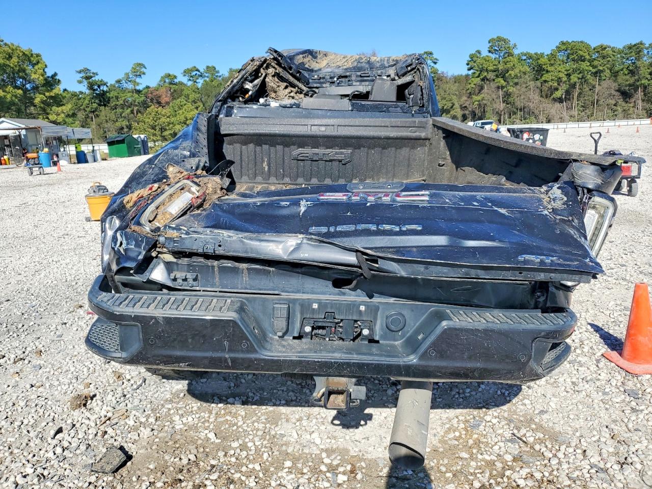 2020 GMC SIERRA K2500 AT4 photo 6
