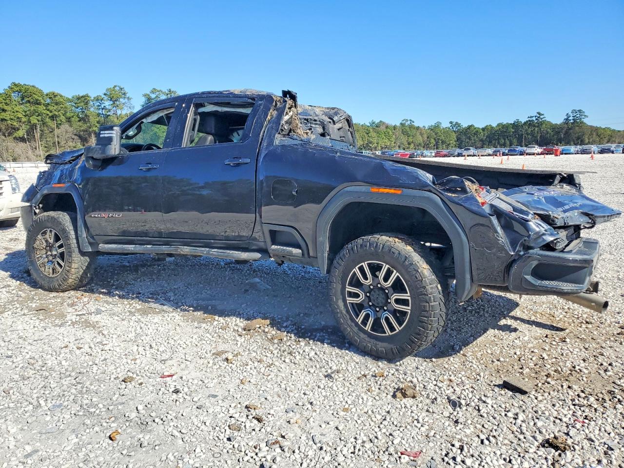2020 GMC SIERRA K2500 AT4 photo 2