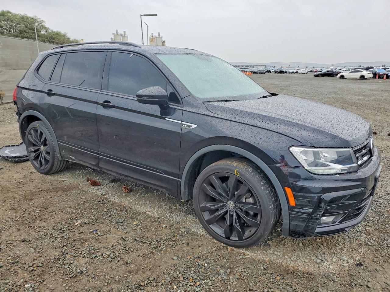 2021 VOLKSWAGEN TIGUAN SE photo 4