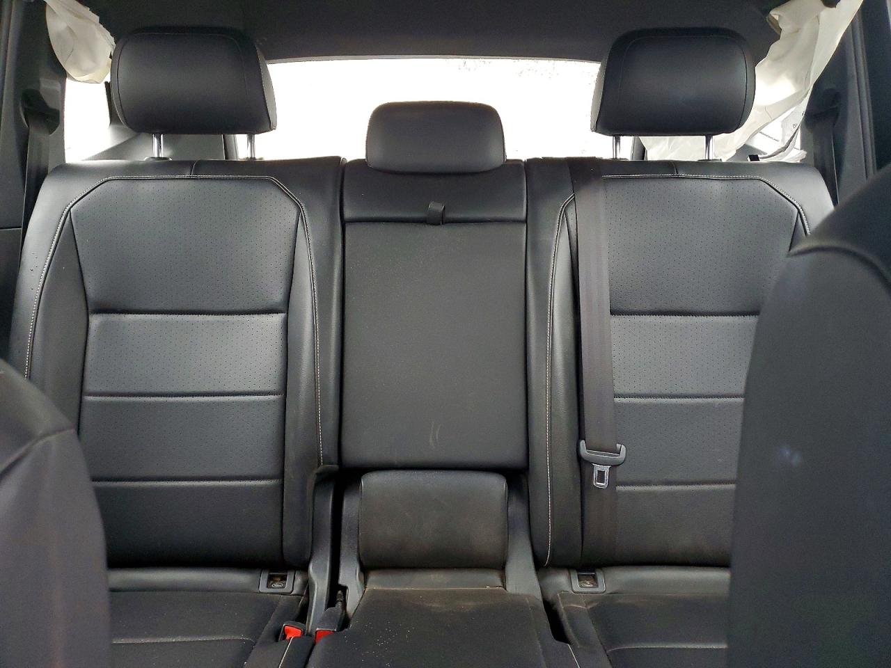 2021 VOLKSWAGEN TIGUAN SE photo 10