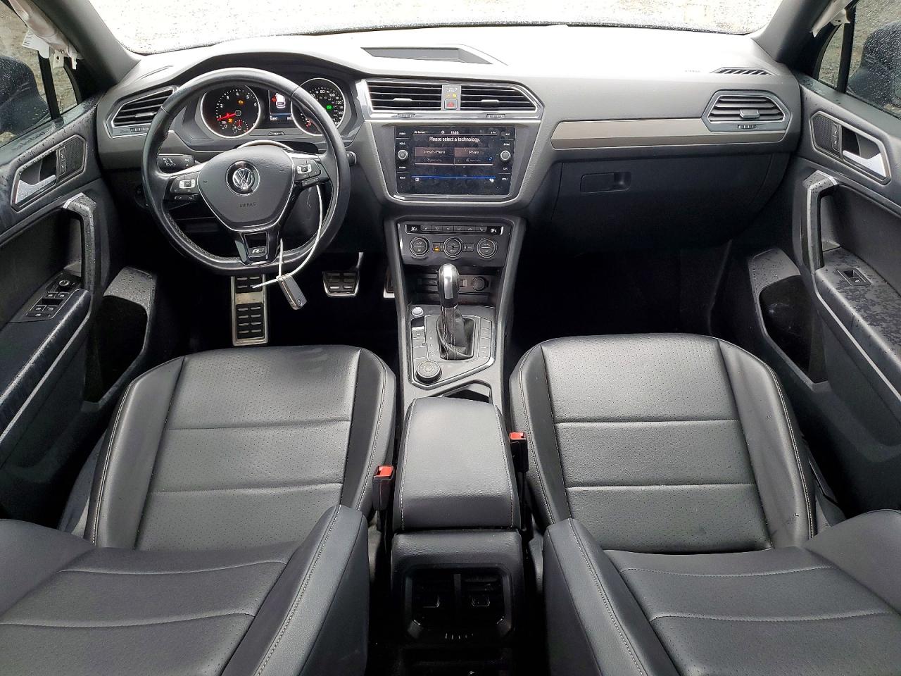 2021 VOLKSWAGEN TIGUAN SE photo 8