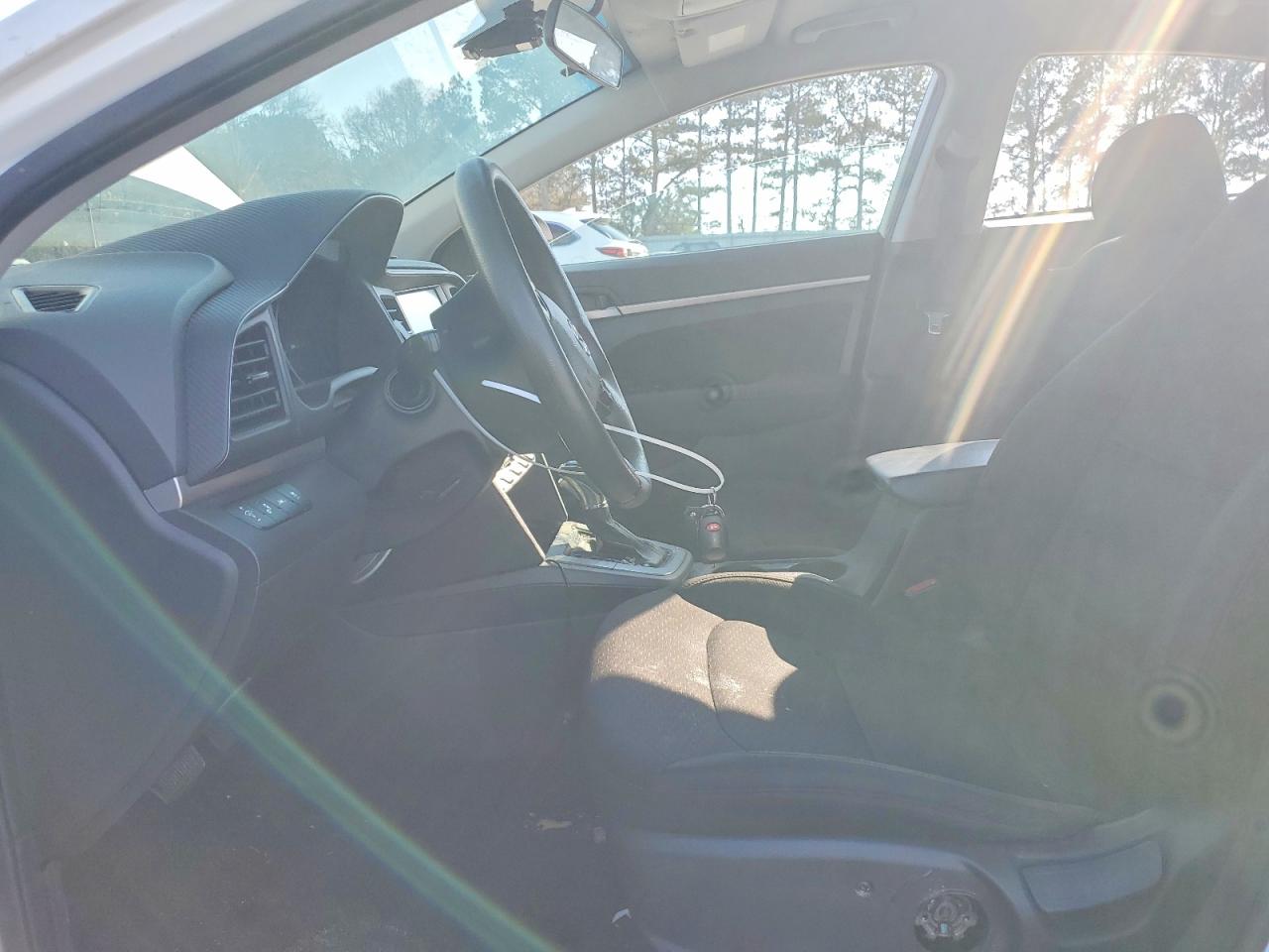 2020 HYUNDAI ELANTRA SEL photo 7