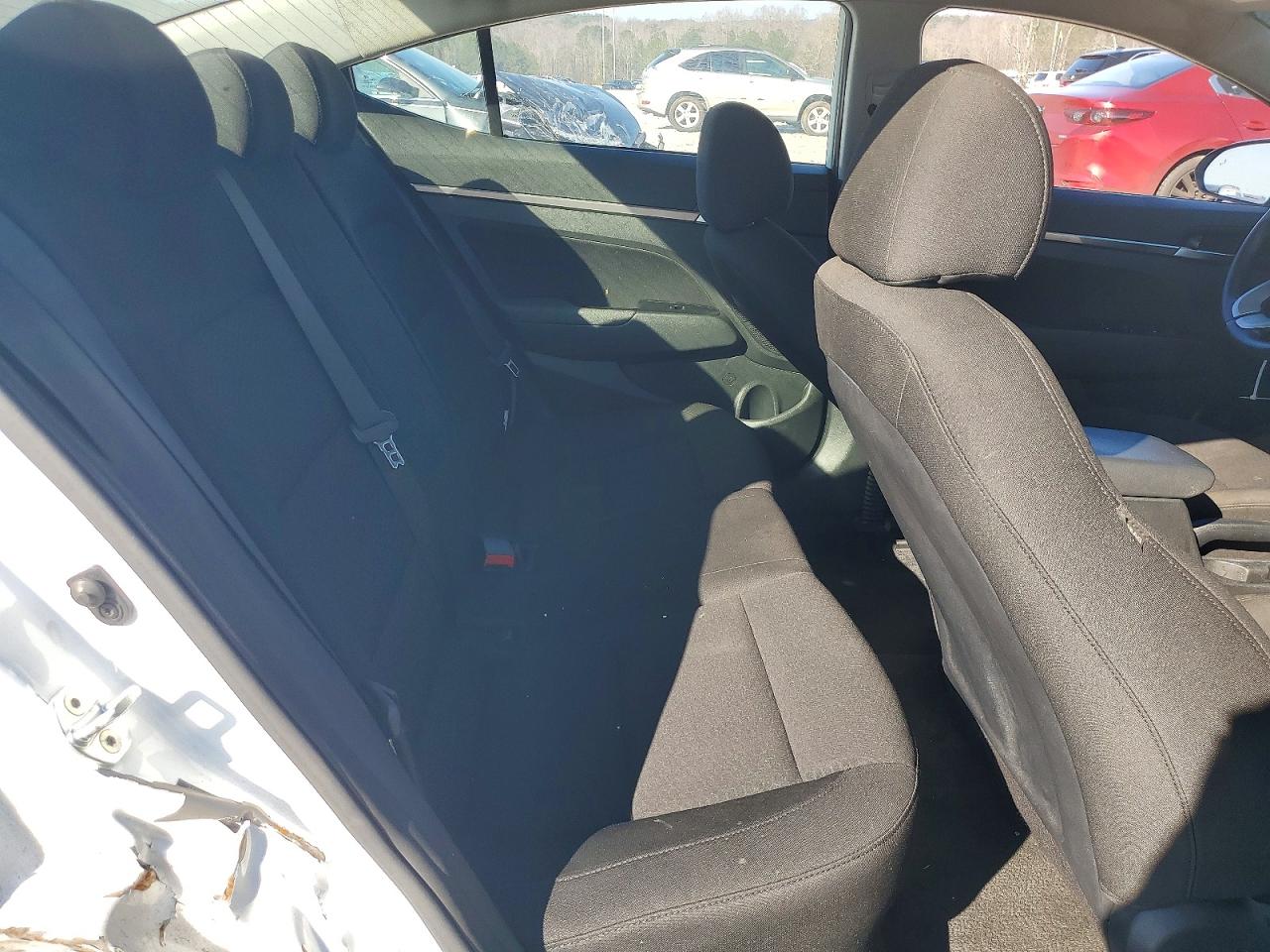 2020 HYUNDAI ELANTRA SEL photo 10