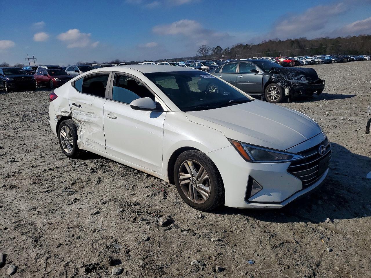 2020 HYUNDAI ELANTRA SEL photo 4