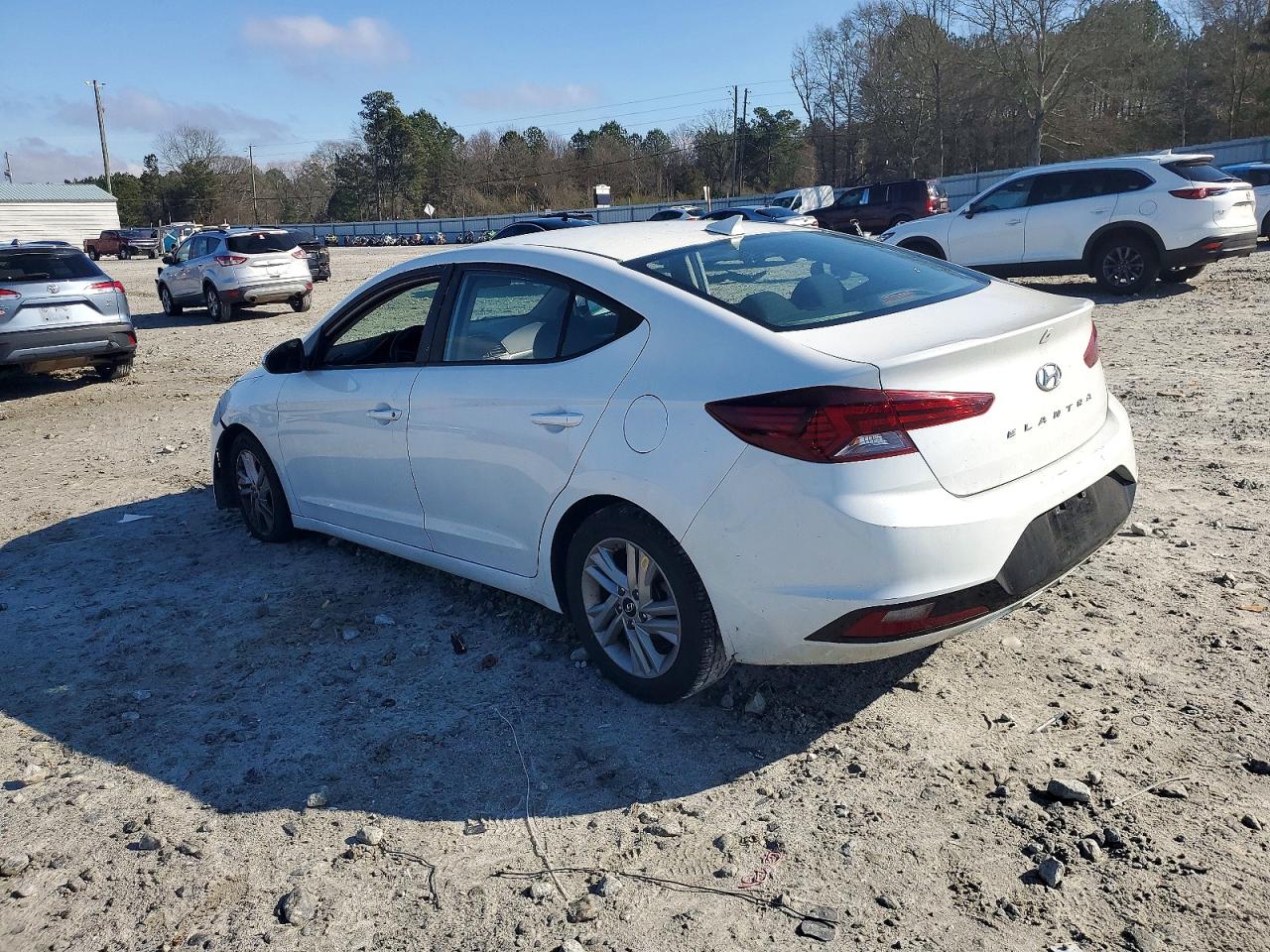 2020 HYUNDAI ELANTRA SEL photo 2