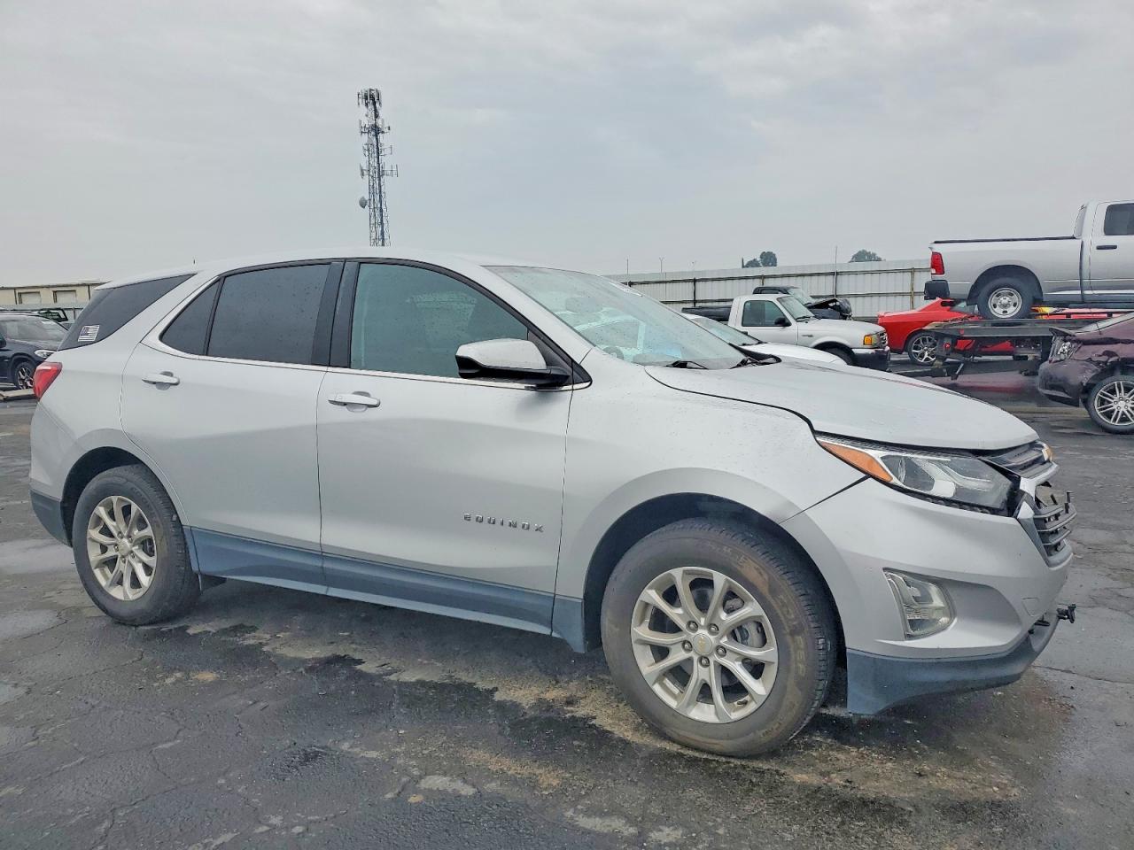 2020 CHEVROLET EQUINOX LT photo 4