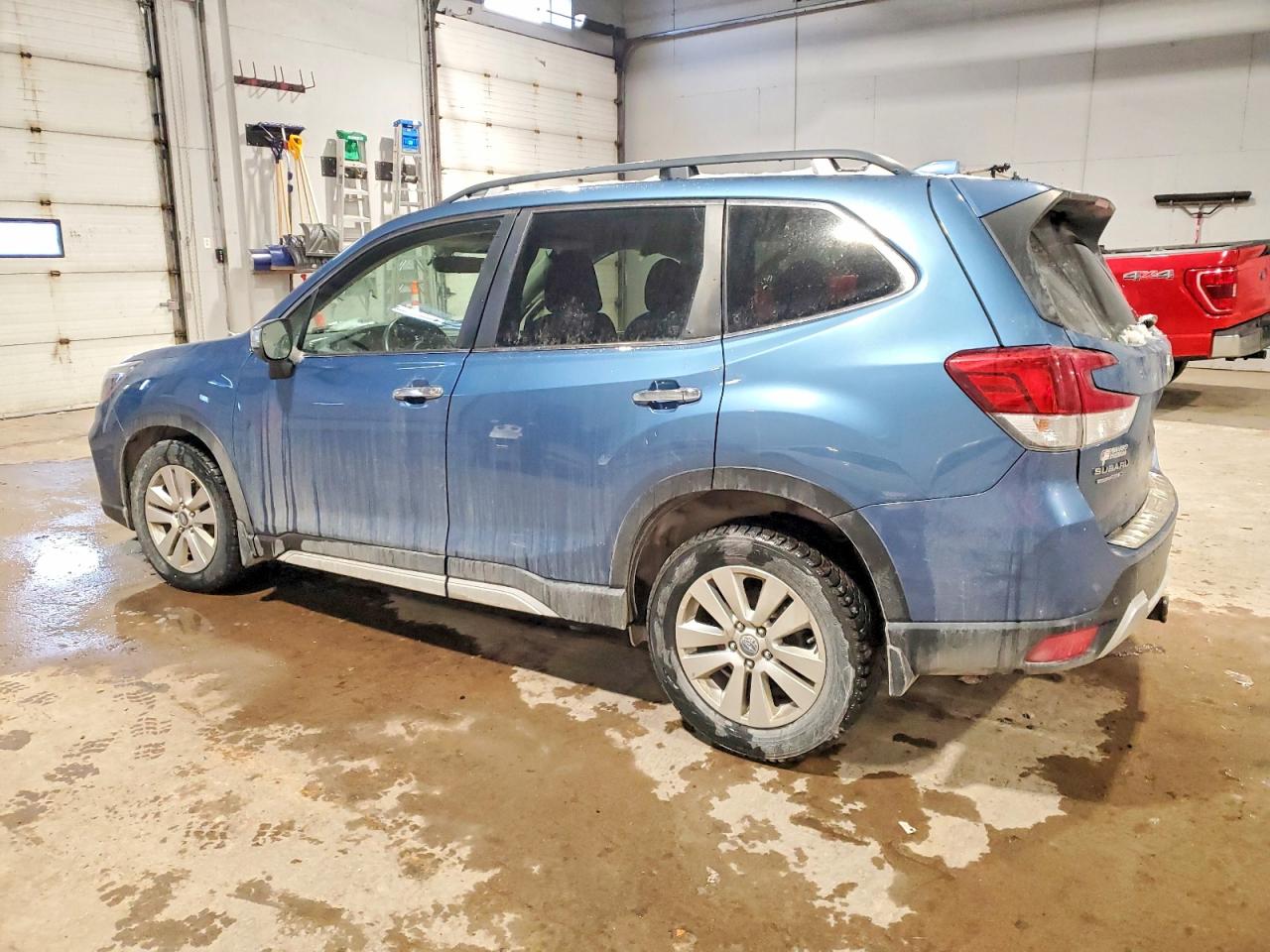 2019 SUBARU FORESTER TOURING photo 2