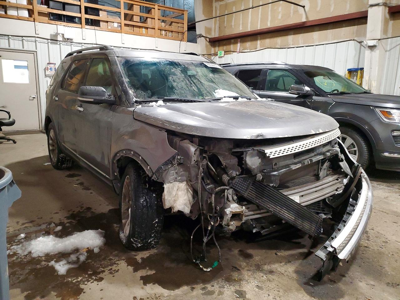 2013 FORD EXPLORER XLT photo 4