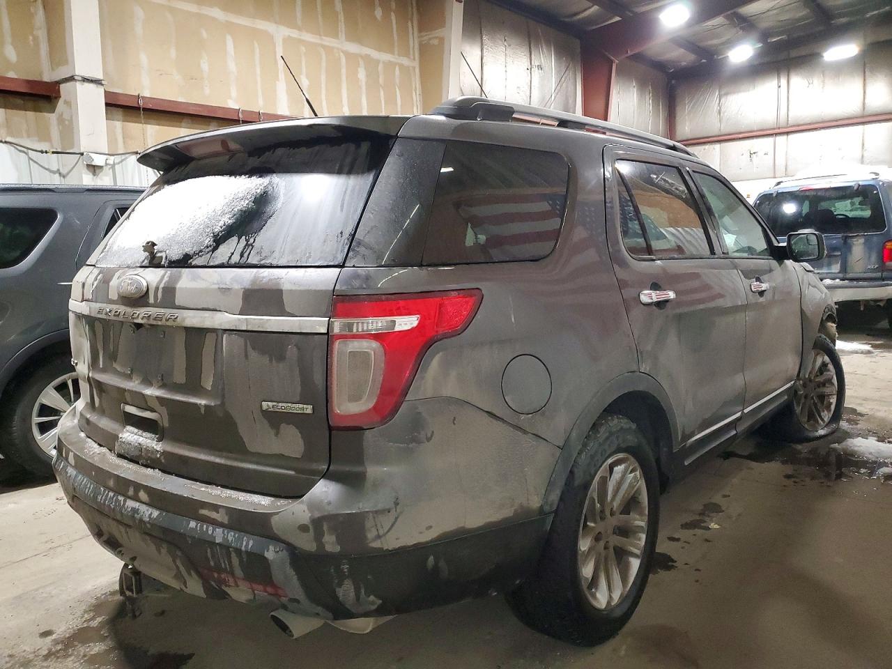 2013 FORD EXPLORER XLT photo 3