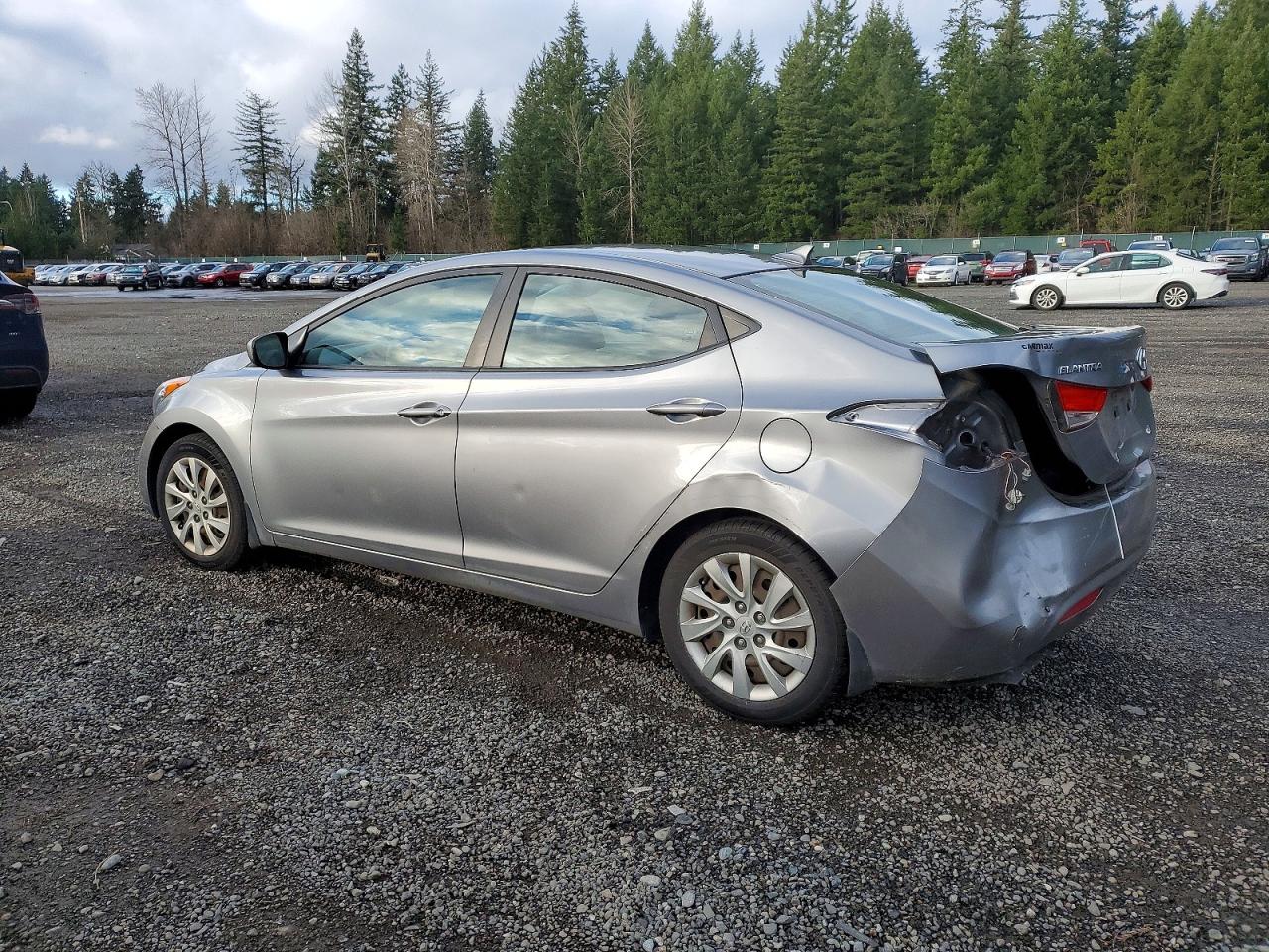 2013 HYUNDAI ELANTRA GLS photo 2