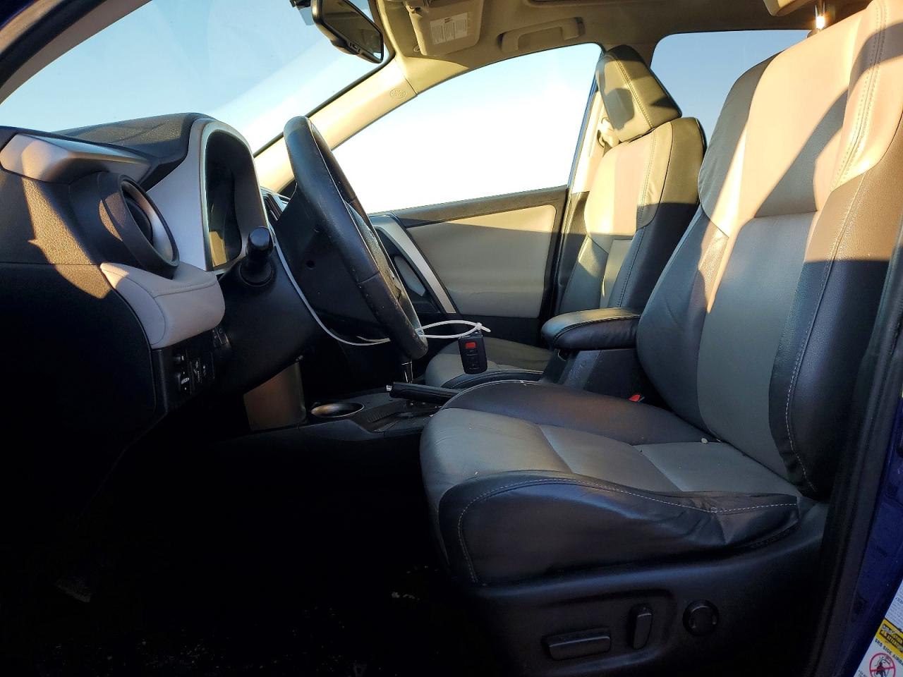 2014 TOYOTA RAV4 LIMITED photo 7