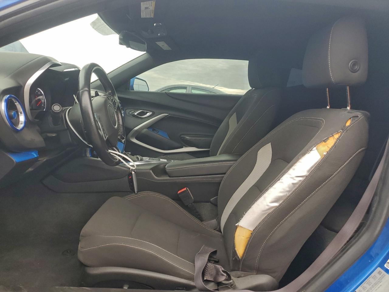 2016 CHEVROLET CAMARO LT photo 7