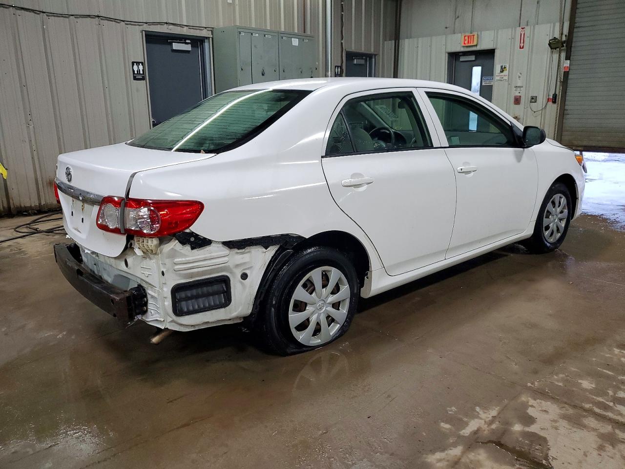 2011 TOYOTA COROLLA BASE photo 3