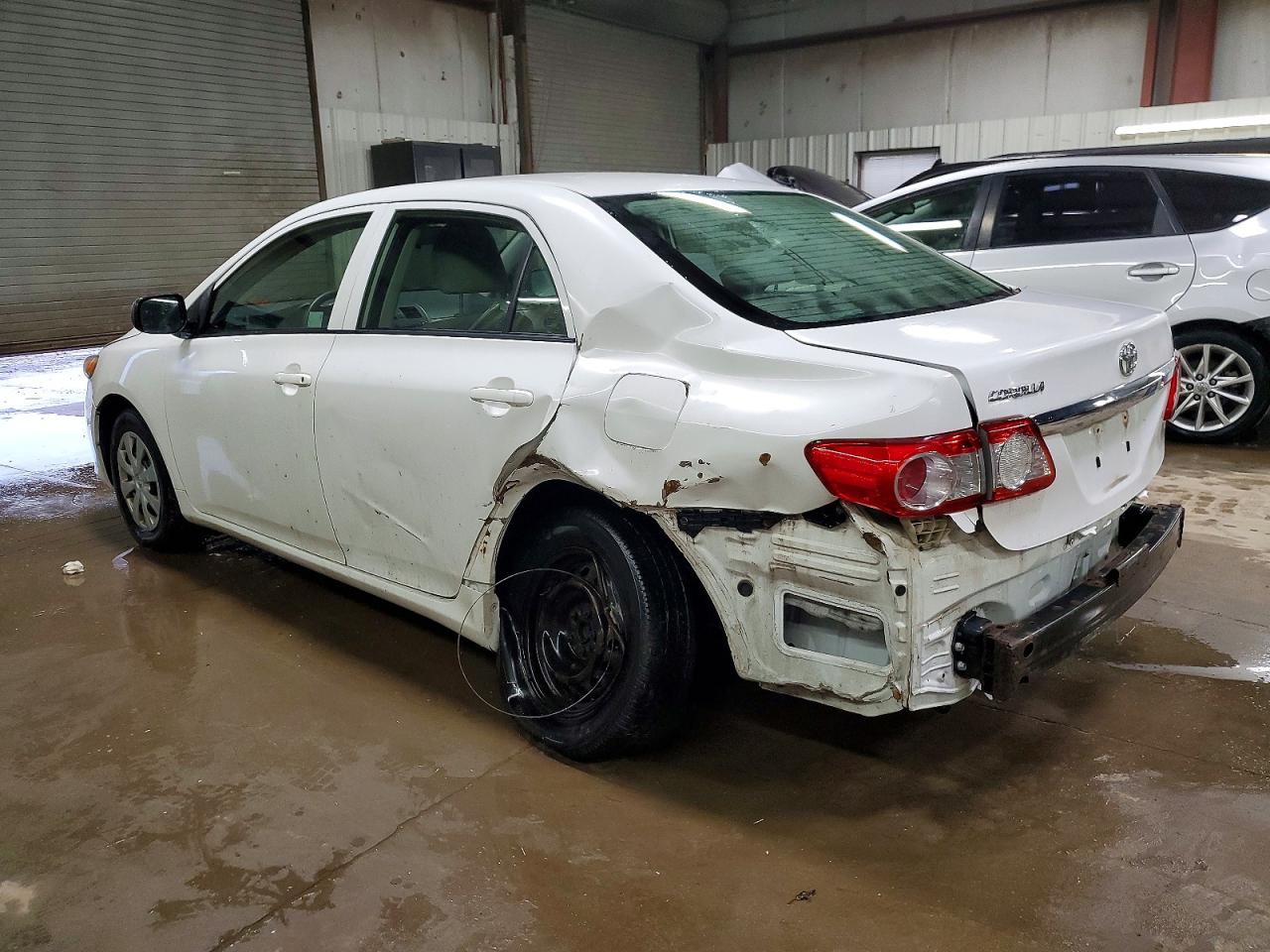 2011 TOYOTA COROLLA BASE photo 2