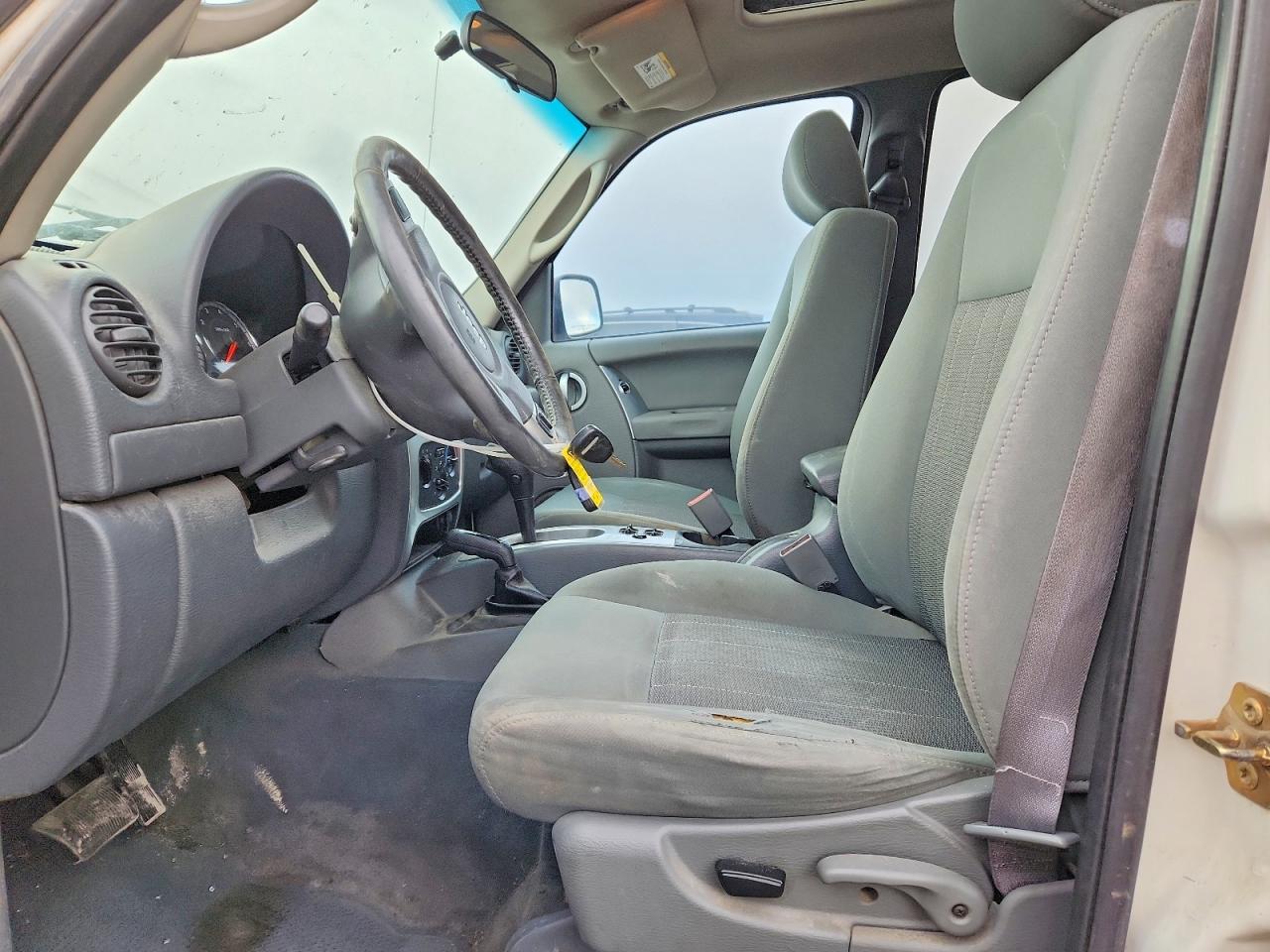 2005 JEEP LIBERTY LIMITED photo 7