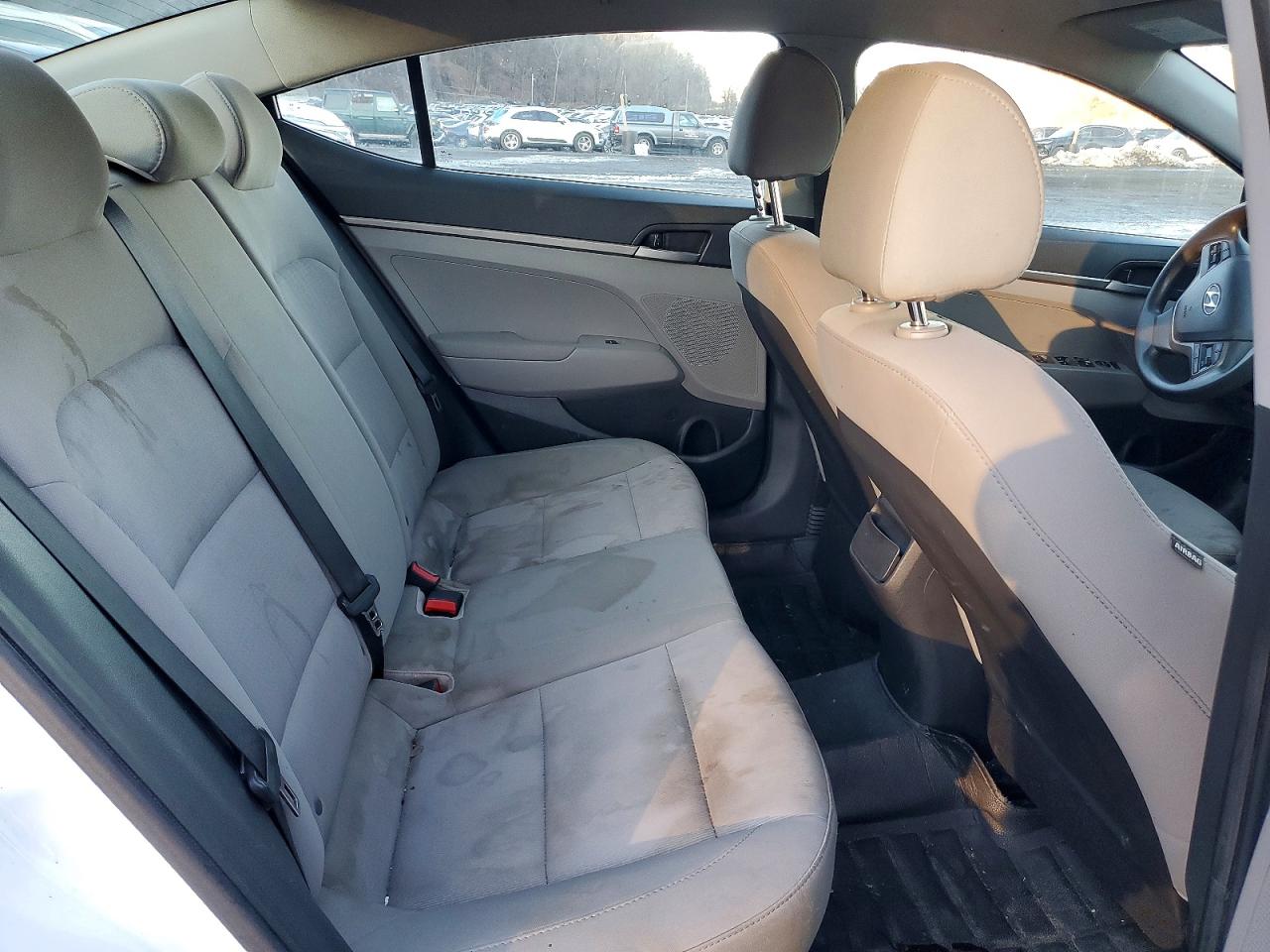 2017 HYUNDAI ELANTRA SE photo 10