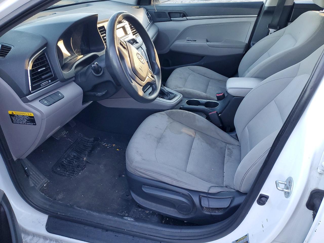 2017 HYUNDAI ELANTRA SE photo 7