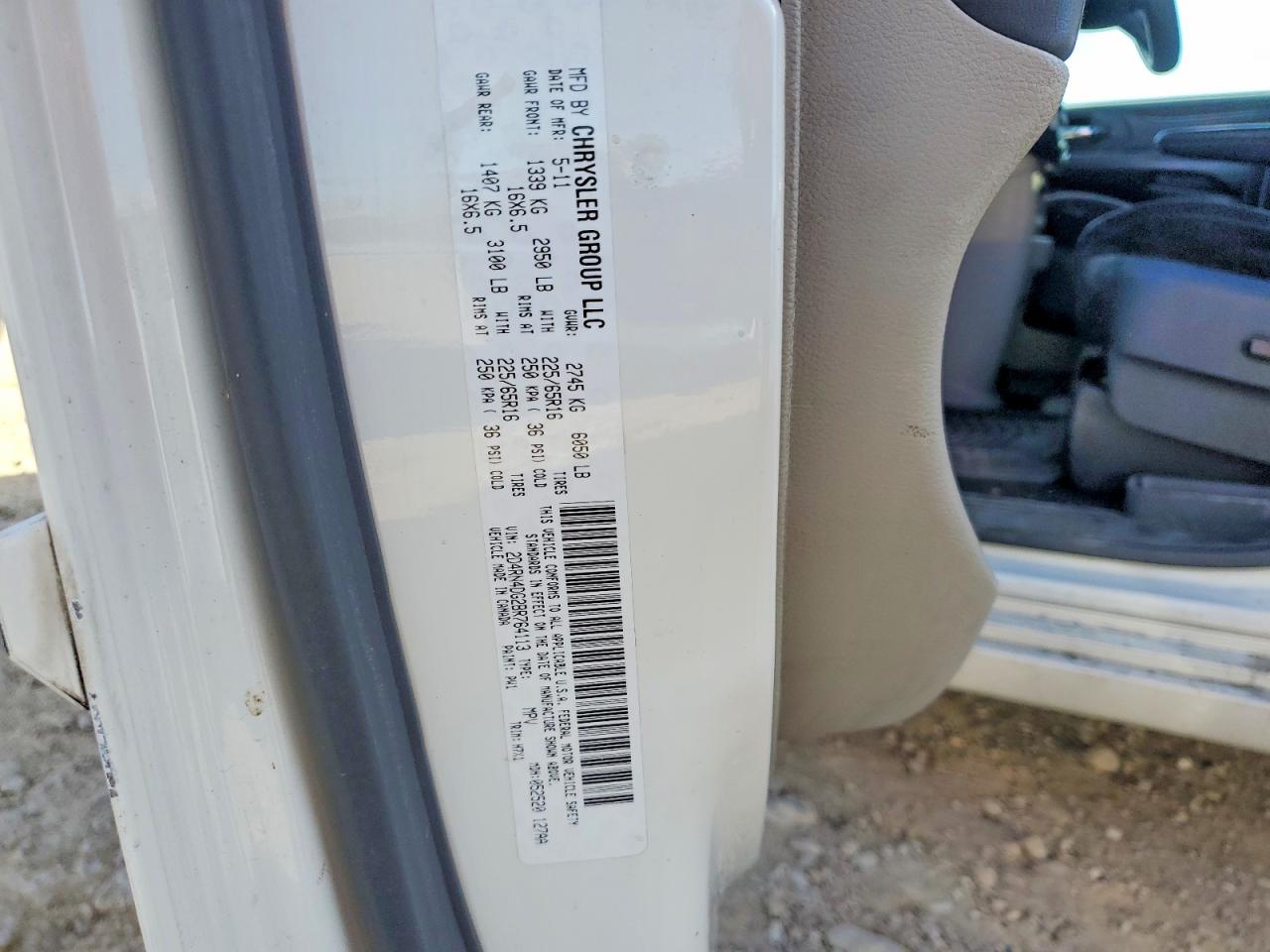 2011 DODGE GRAND CARAVAN EXPRESS photo 13