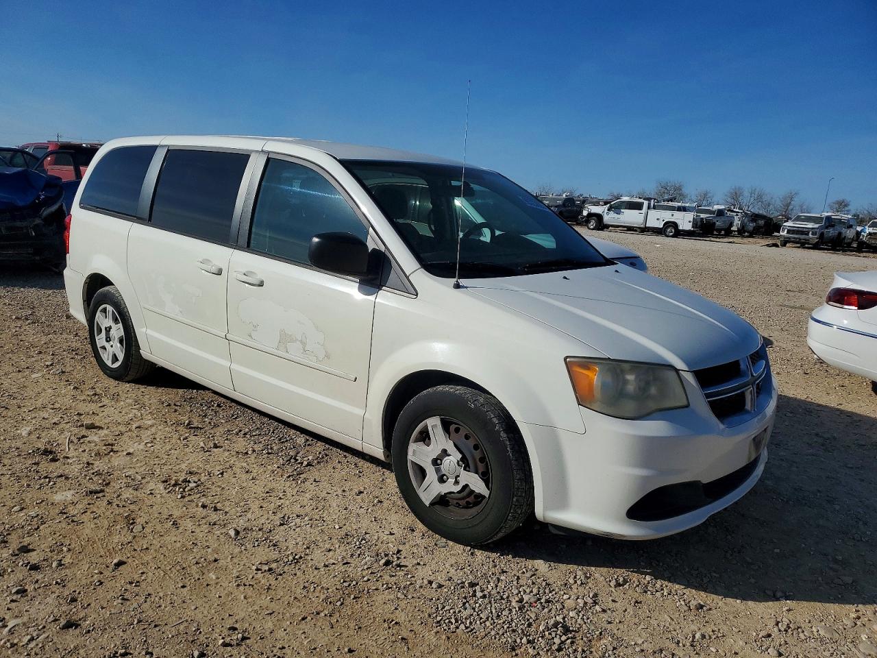 2011 DODGE GRAND CARAVAN EXPRESS photo 4