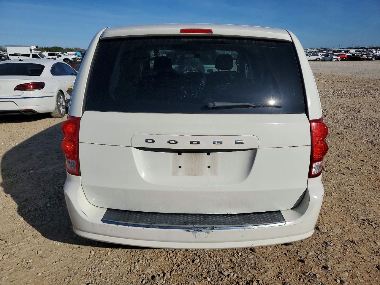 2011 DODGE GRAND CARAVAN EXPRESS photo 6