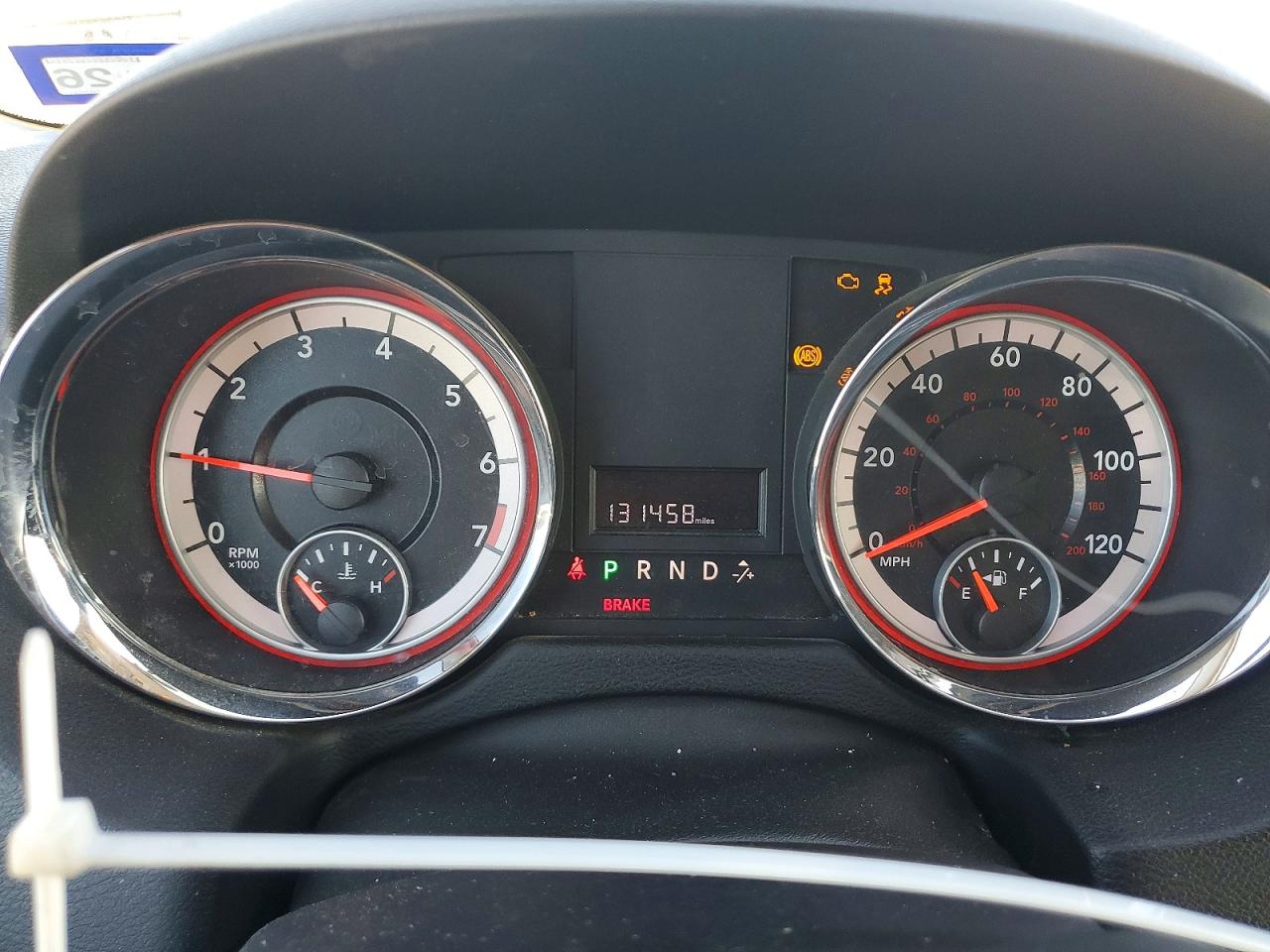 2011 DODGE GRAND CARAVAN EXPRESS photo 9