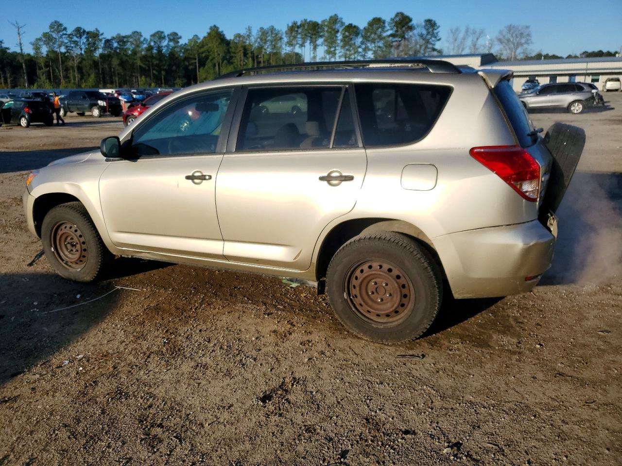 2007 TOYOTA RAV4 photo 2