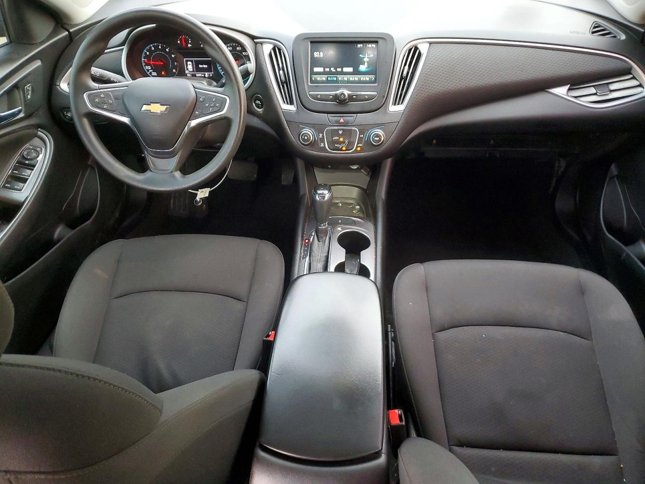2018 CHEVROLET MALIBU LS photo 8
