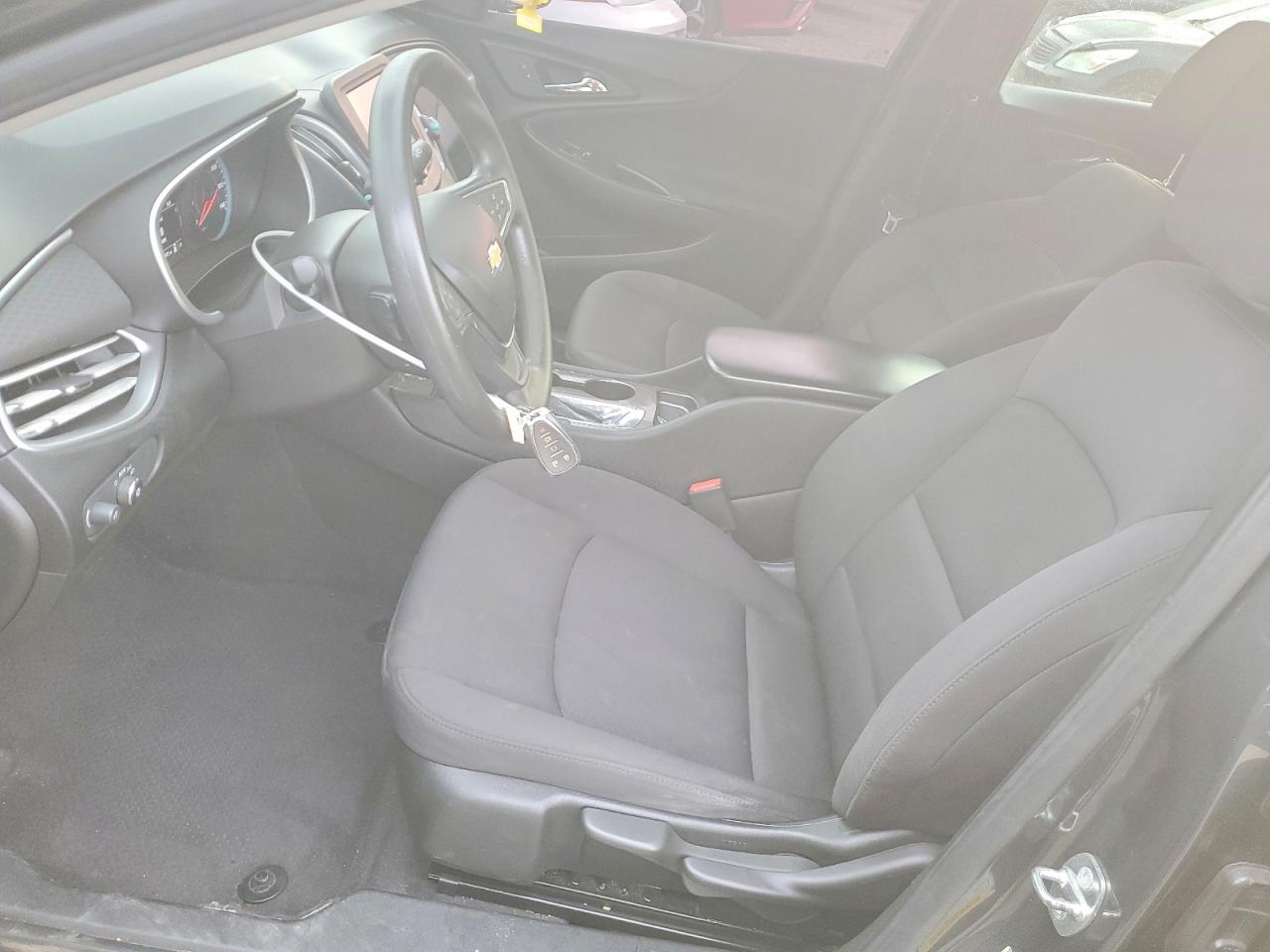 2018 CHEVROLET MALIBU LS photo 7