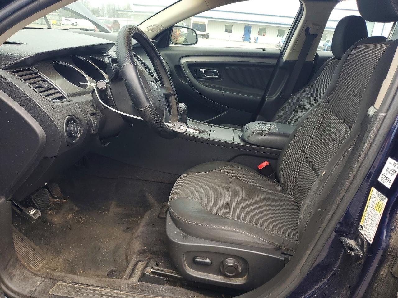 2011 FORD TAURUS SEL photo 13