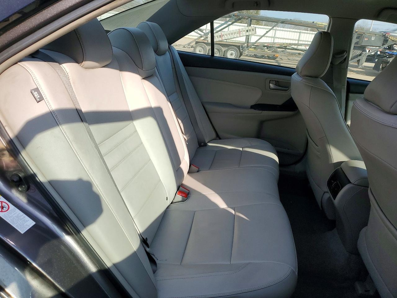 2017 TOYOTA CAMRY LE photo 10