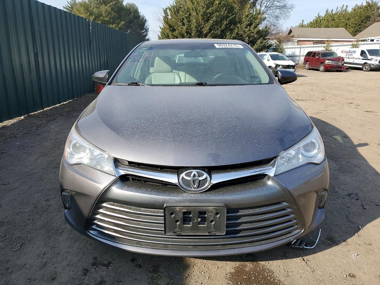 2017 TOYOTA CAMRY LE photo 5