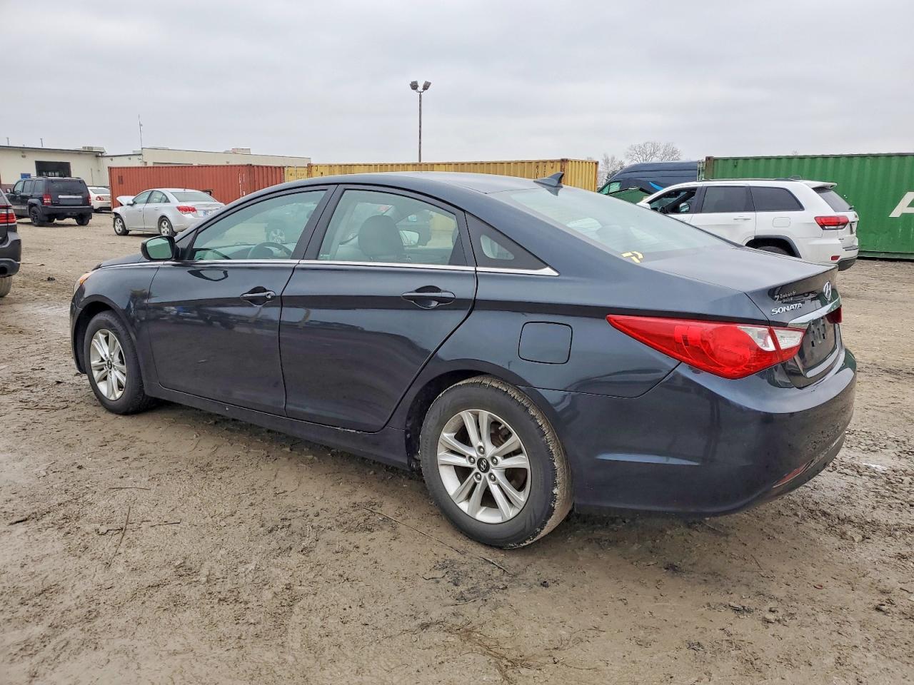 2011 HYUNDAI SONATA GLS photo 2