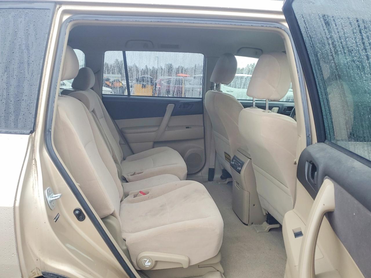 2009 TOYOTA HIGHLANDER BASE photo 11