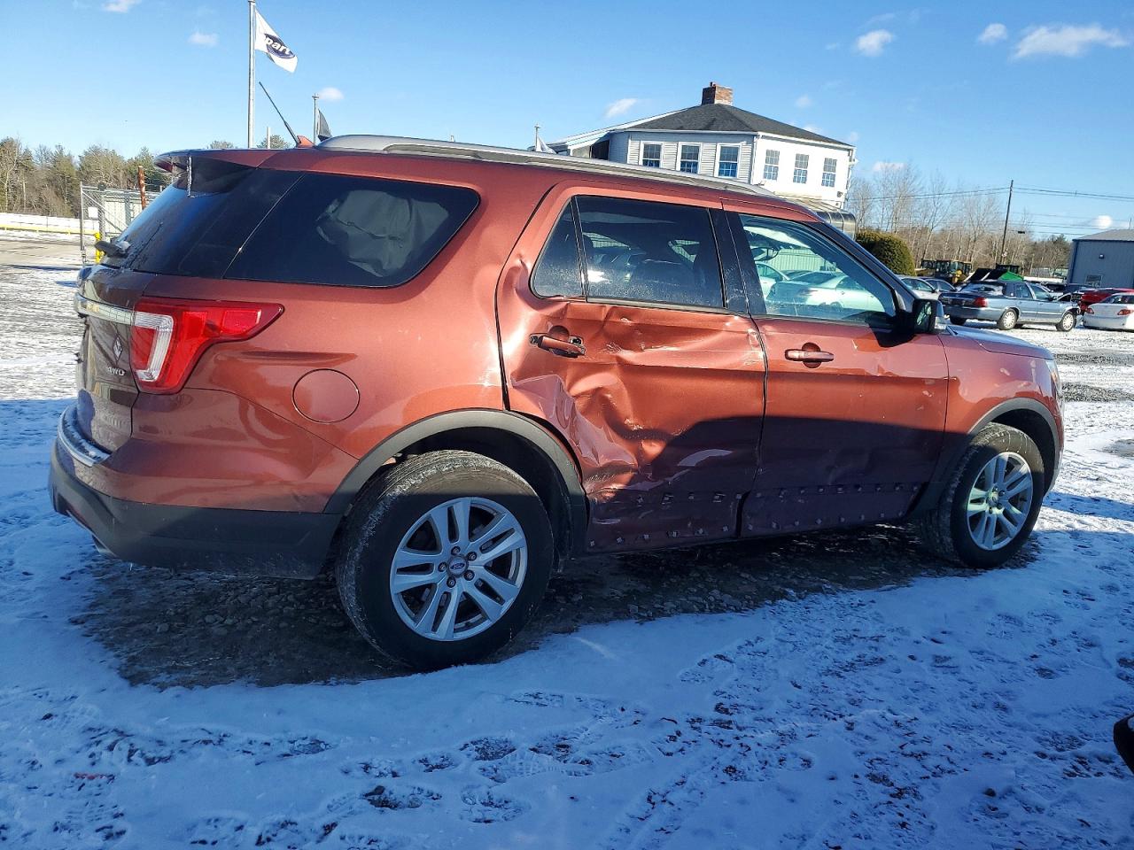 2018 FORD EXPLORER photo 3